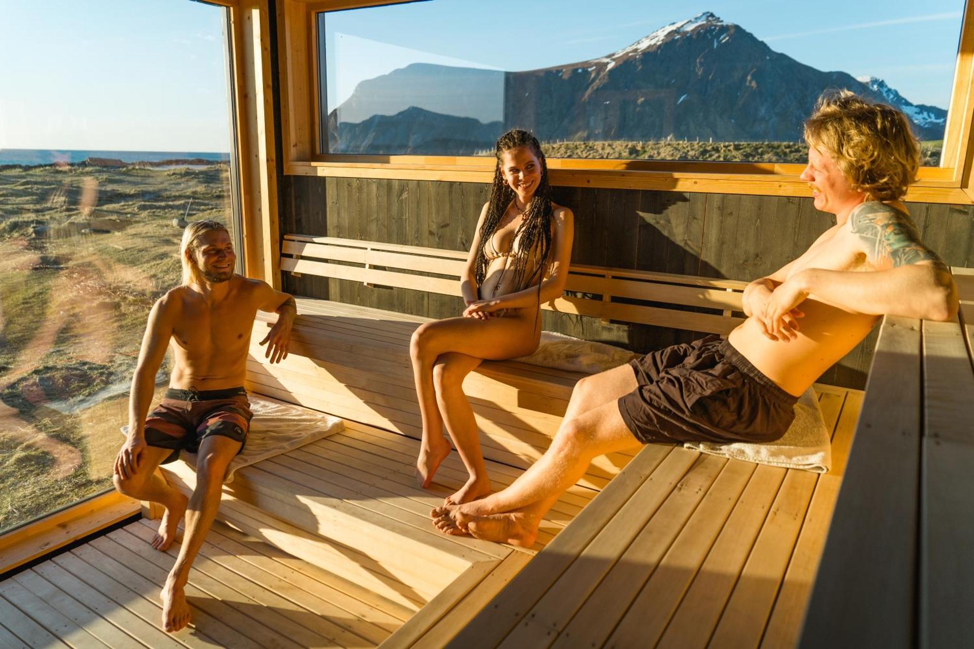 Lofoten Beach Camp Рамберг Экстерьер фото